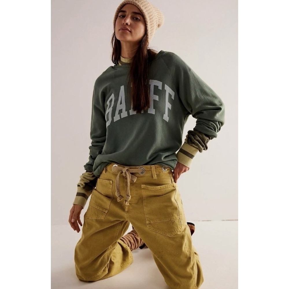 Free People RARE Yellow Distressed Citron Moxie Barrel Jeans size 29 Splattered - Picture 4 of 8